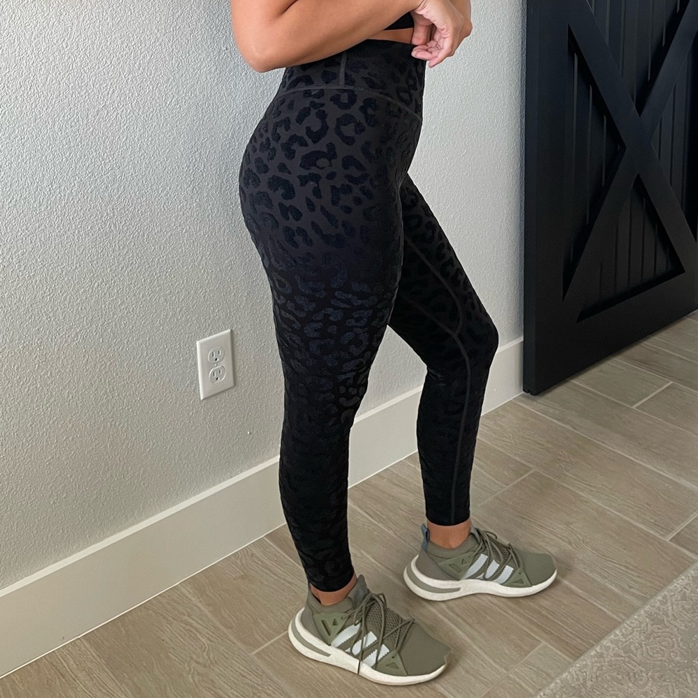 Balance Athletica Lux Black Panther